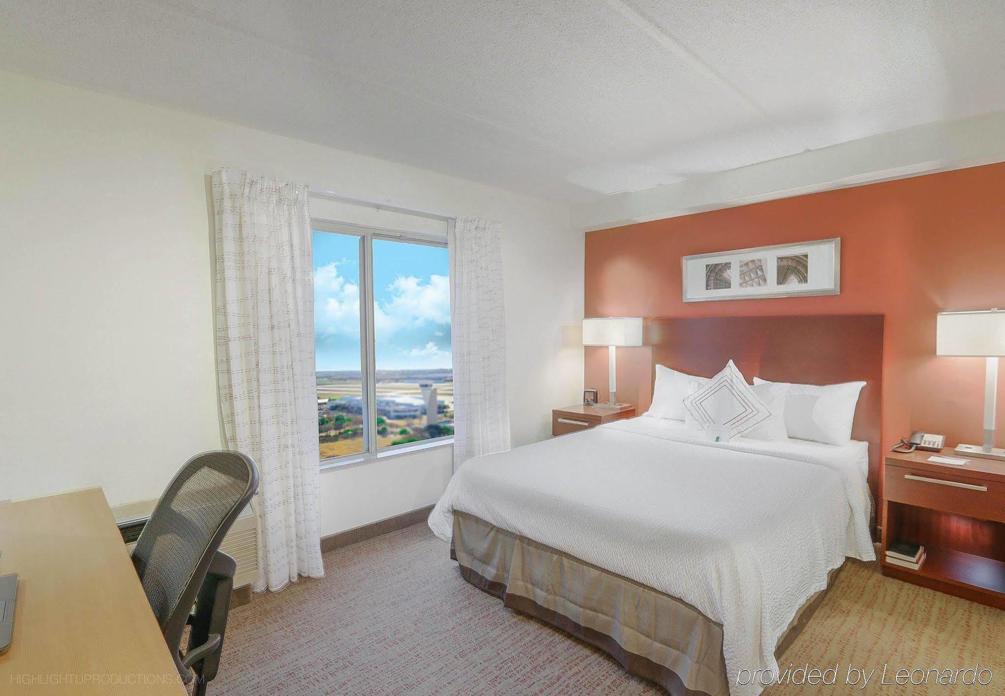 Residence Inn Fort Worth Alliance Airport Роанок Экстерьер фото